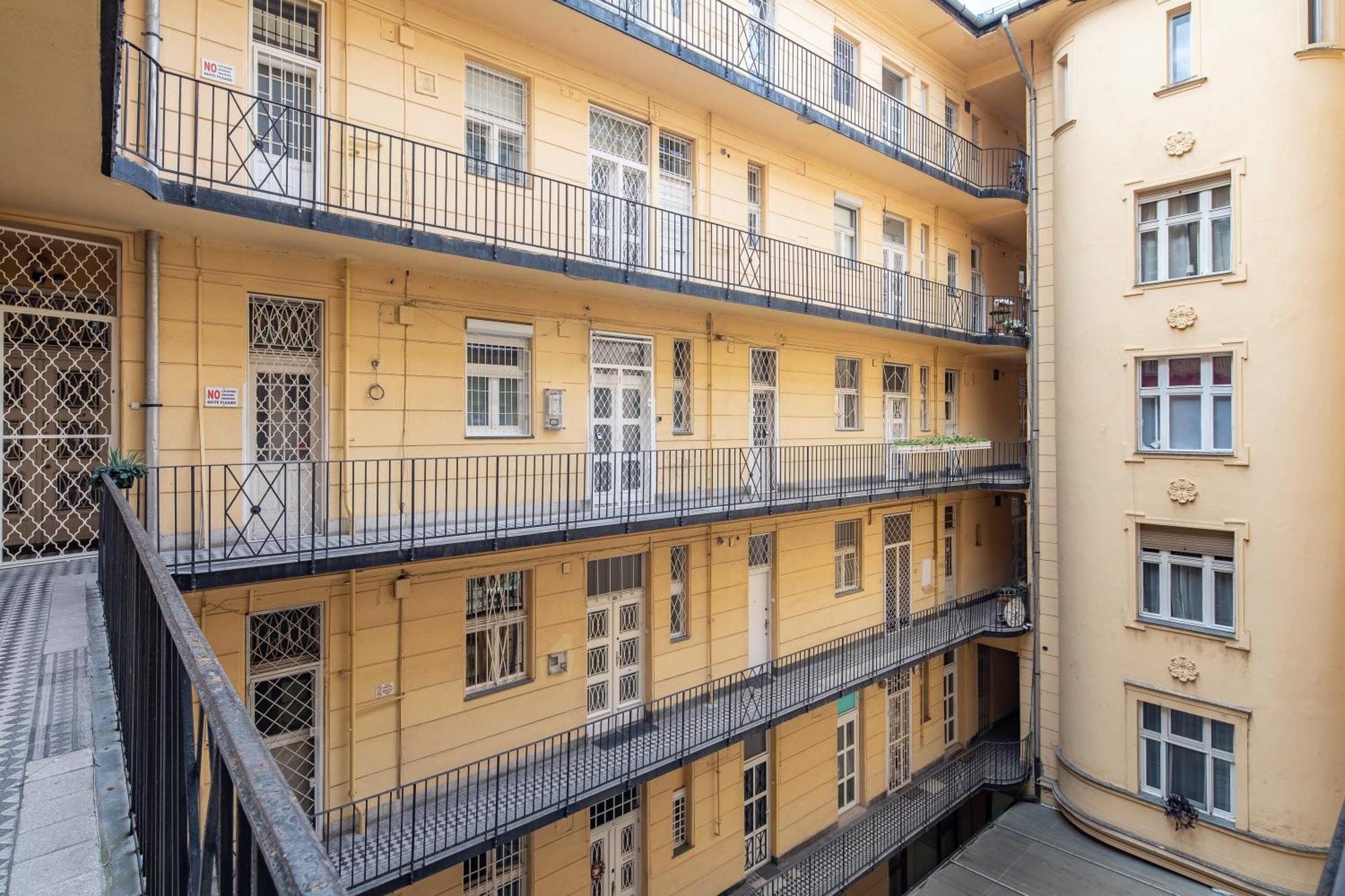 Ultra Central Luxury Budapest Eksteriør bilde